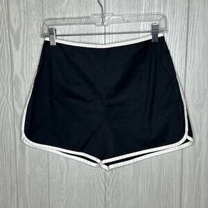 Kate Spade black and white Saturday shorts size 0‎